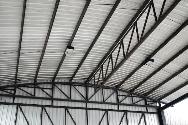 Under pole barn roof with Steel structure Roof detail