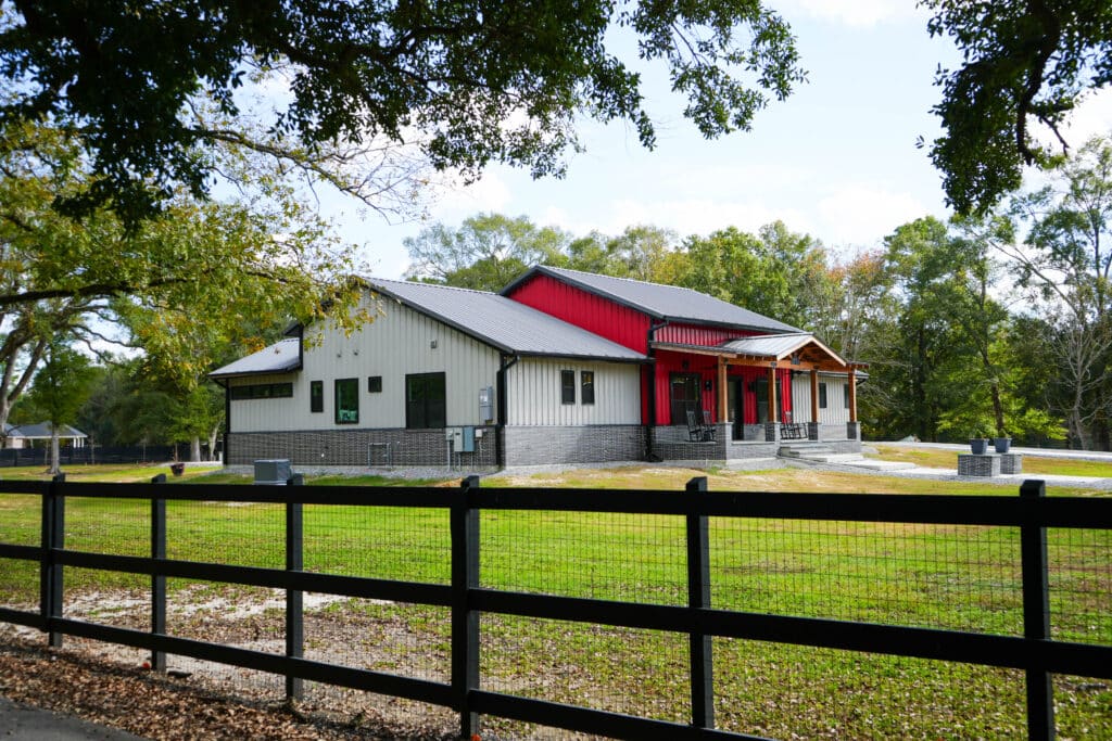 20251118_ADCO_a7_still_013 (1)